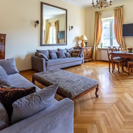 Apartament Luster I Obrazow Warsaw Luaran gambar