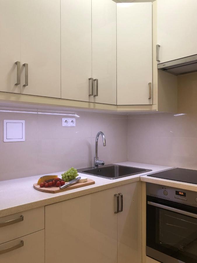 Apartament Luster I Obrazow Warsaw Luaran gambar