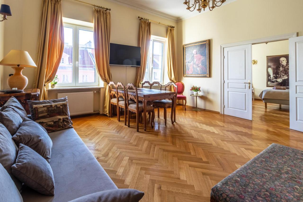 Apartament Luster I Obrazow Warsaw Luaran gambar